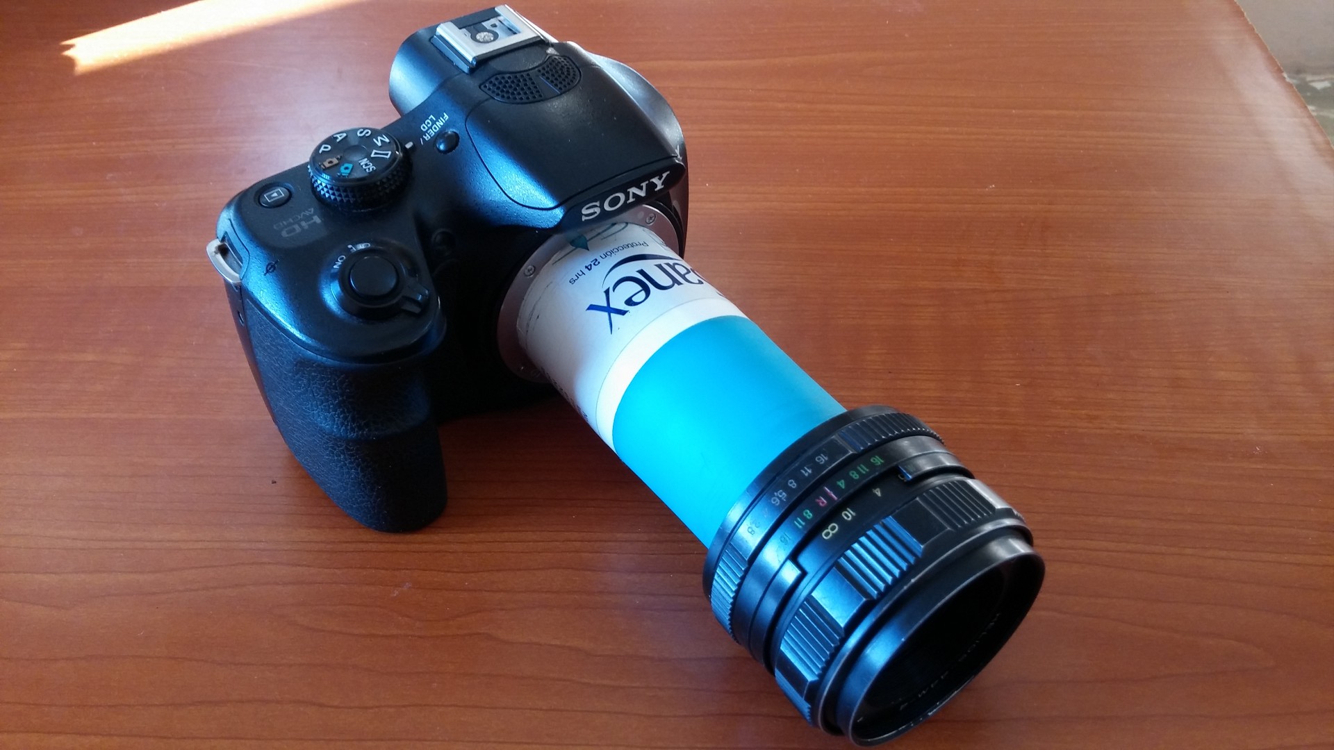 Macro con embace de desodorante y lente de Zenit Rusa Helio 44 dan unas fotos artísticas. (6)